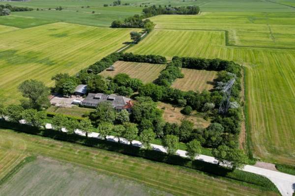 Woning Luddeweersterweg 1 Luddeweer