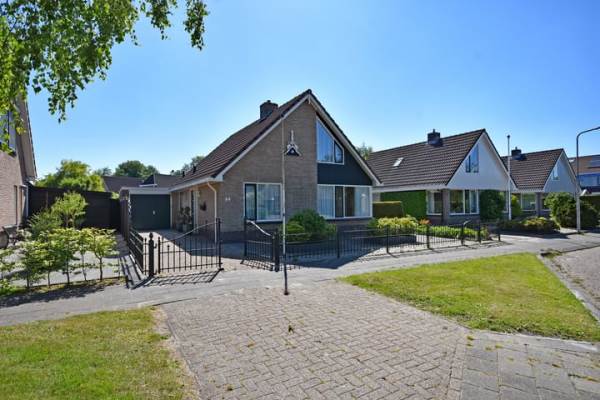 Woning Thiedamawei 26 Damwâld