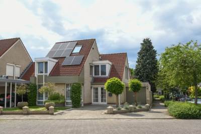 Woning Theod. Pubbenstraat 2 Helden