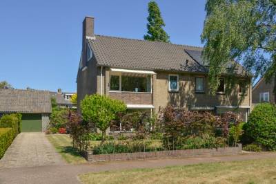 Woning Dr. Kuyperlaan 42 Huizen