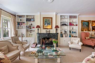 Woning Laan van Pluymestein 30 Wassenaar