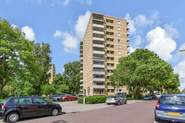 Woning Hongarenburg 104 Den Haag