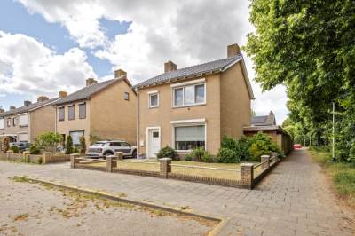 Woning Van Maerlantlaan 23 Roosendaal