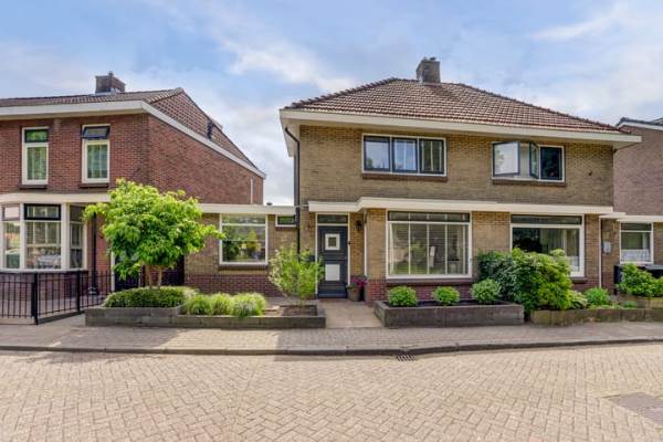 Woning J. Duikerstraat 20 Almelo