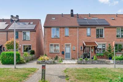 Woning Eikenlaan 59 Puttershoek