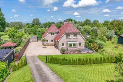 Woning Lekdijk west 80 Lopik