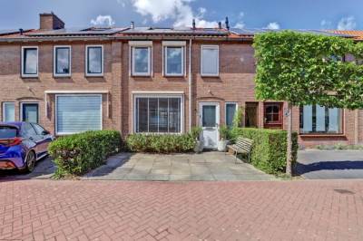 Woning Jacob van Rijsoordstraat 12 Rhoon