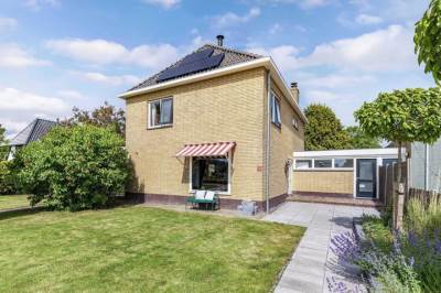 Woning van Aylvaweg 38A Witmarsum