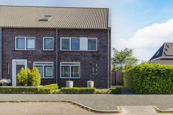 Woning Merensteinplein 2 Beek en Donk