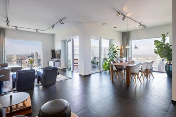 Woning Van der Hoevenplein 228 Rotterdam