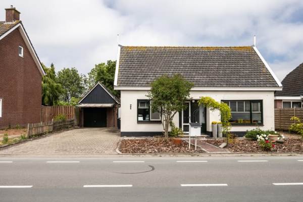 Woning Noordeinde 7 Lambertschaag