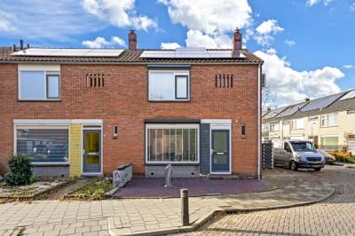 Woning Claes Danckaertzstraat 26 Klaaswaal