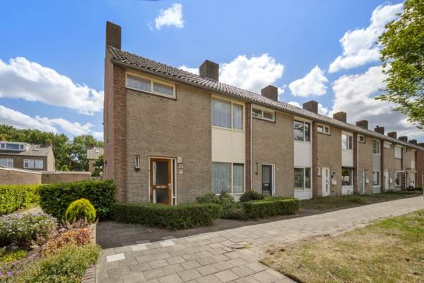 Woning Camphuysenlaan 24 Roosendaal