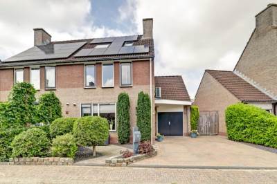 Woning IJsvogellaan 7 Leerdam