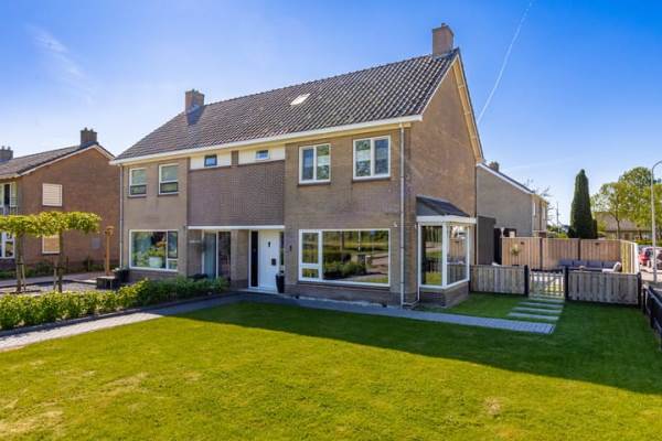 Woning G D Swanenburg de Veijestraat 1 Franeker