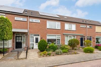 Woning van Delftstraat 10 Giessenburg