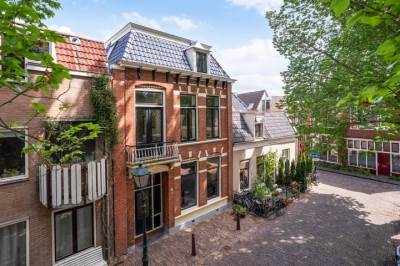 Woning Achter de Grote Kerk 25 Leeuwarden