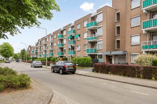 Woning Adelbert van Scharnlaan F 54 Maastricht