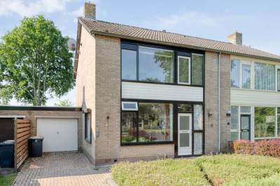 Woning J.L. Nijsinghweg 4 de Wijk