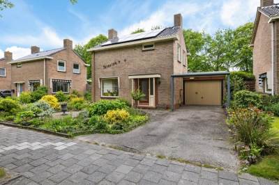 Woning J F Kennedylaan 10 Uithuizen