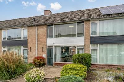 Woning Dahliastraat 15 Steenbergen (NB)