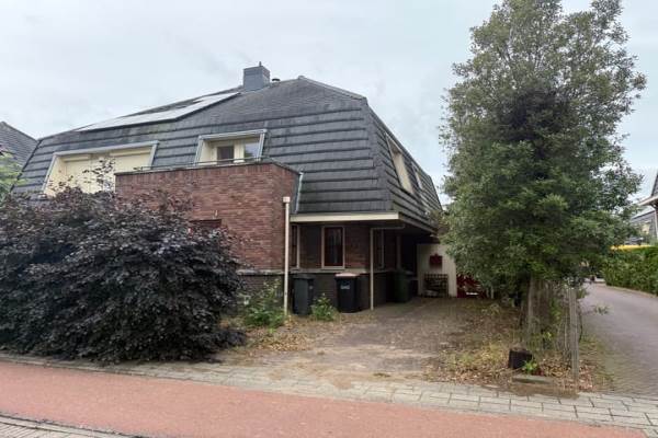 Woning Baanbergenweg 23 Huizen