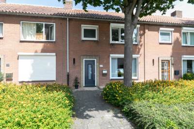 Woning Karel V Laan 45 Geertruidenberg