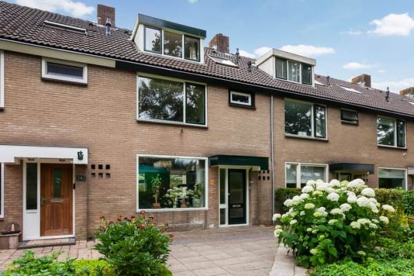 Woning Van Slingelandt-lanen 141 Woerden