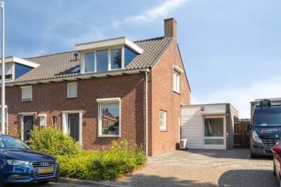 Woning Kapelaan Molstraat 28 Halsteren