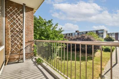 Woning Valkhof 145 Amsterdam