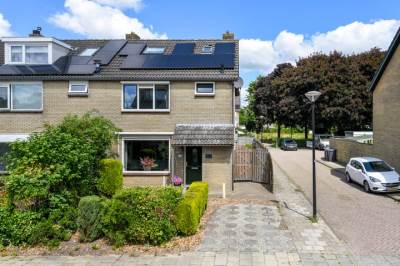 Woning Burgemeester van Trichtlaan 120 Wilnis