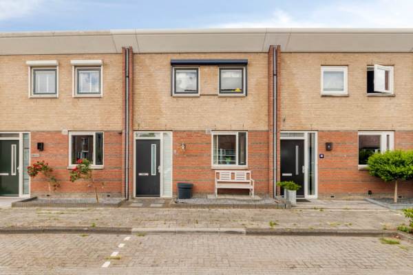 Woning Marguerite Durasstraat 14 Spijkenisse