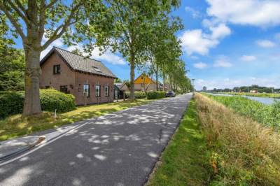 Woning Kanaalweg Oostzijde 160 Hellevoetsluis