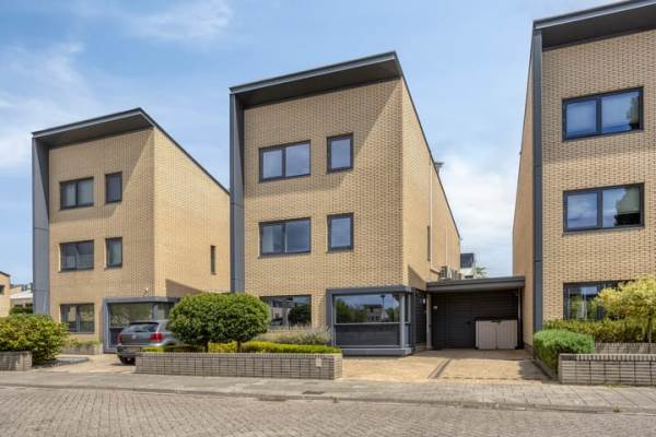 Woning Margrietberg 14 Roosendaal