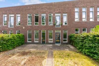 Woning Pieter van Damstraat 42A Almere