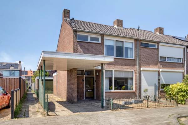 Woning Karel de Stoutestraat 34 Oss