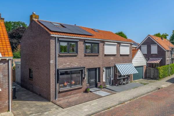 Woning Juliana van Stolberglaan 4 Middelharnis
