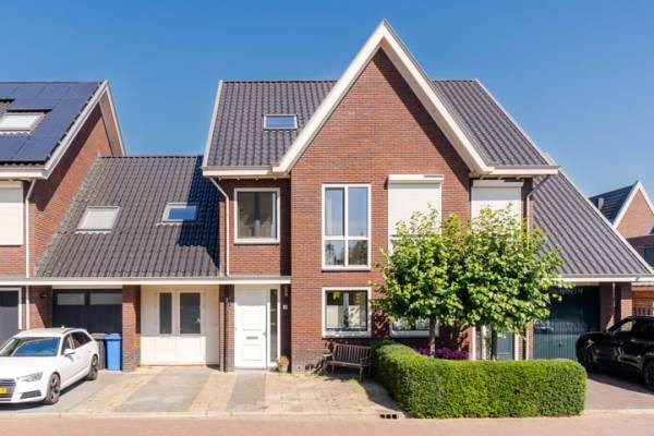 Woning Rechtsbuitenstraat 4 Kudelstaart