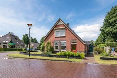 Woning Burgemeester Gualthérie van Weezelplein 5 Westerbork