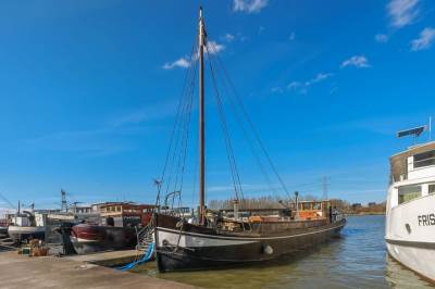 Woning Cas Oorthuyskade 19 Amsterdam