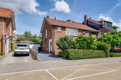 Woning Julianastraat 23 Rhoon