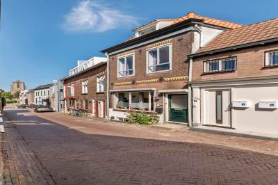 Woning Tolhuiswal 1 Tiel