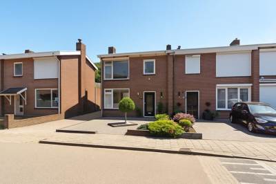 Woning Dr.Wierstraat 10 Grave