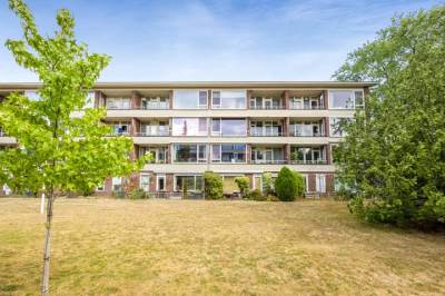 Woning Betje Wolfflaan 86 Bussum