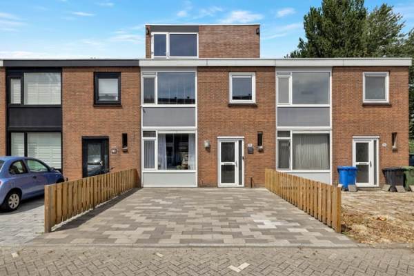 Woning Steurweg 94 Hoogvliet Rotterdam