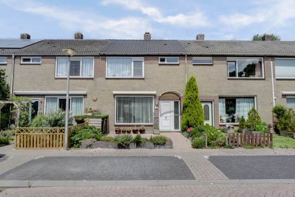 Woning Moerbeistraat 8 Spijkenisse