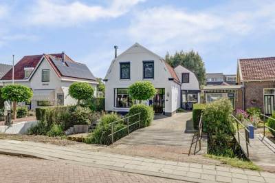 Woning Nieuwestraat 72 Strijen