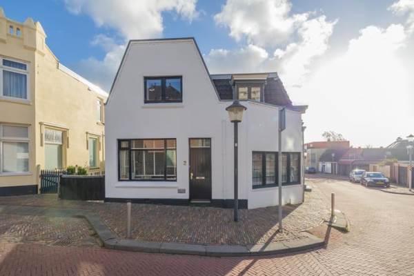 Woning Stationsstraat 2 Zandvoort