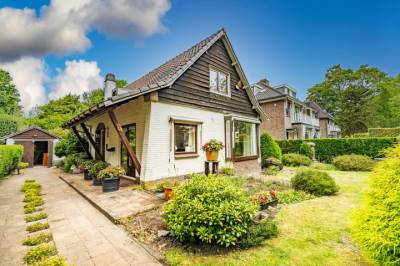 Woning van Ruysdaellaan 31 Leidschendam