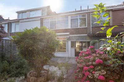 Woning Freesiastraat 8 Rozenburg (ZH)